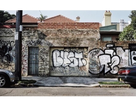 澳摄影师用镜头记录小镇涂鸦艺术