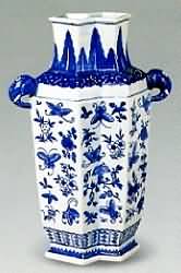 清代嘉庆青花瓷器